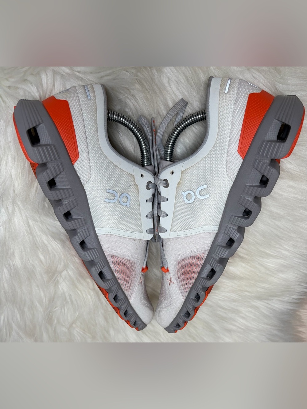 On COn Cloud X 3 Ivory/Alloy Running Shoes Swiss White/ Orange Women’s Size 9 US